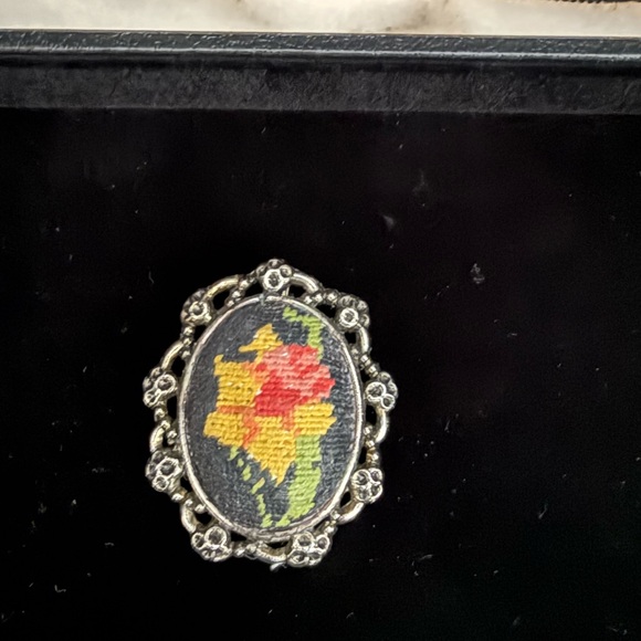 Vintage Needlepoint Fabric Flower Brooch Pin - Picture 1 of 4
